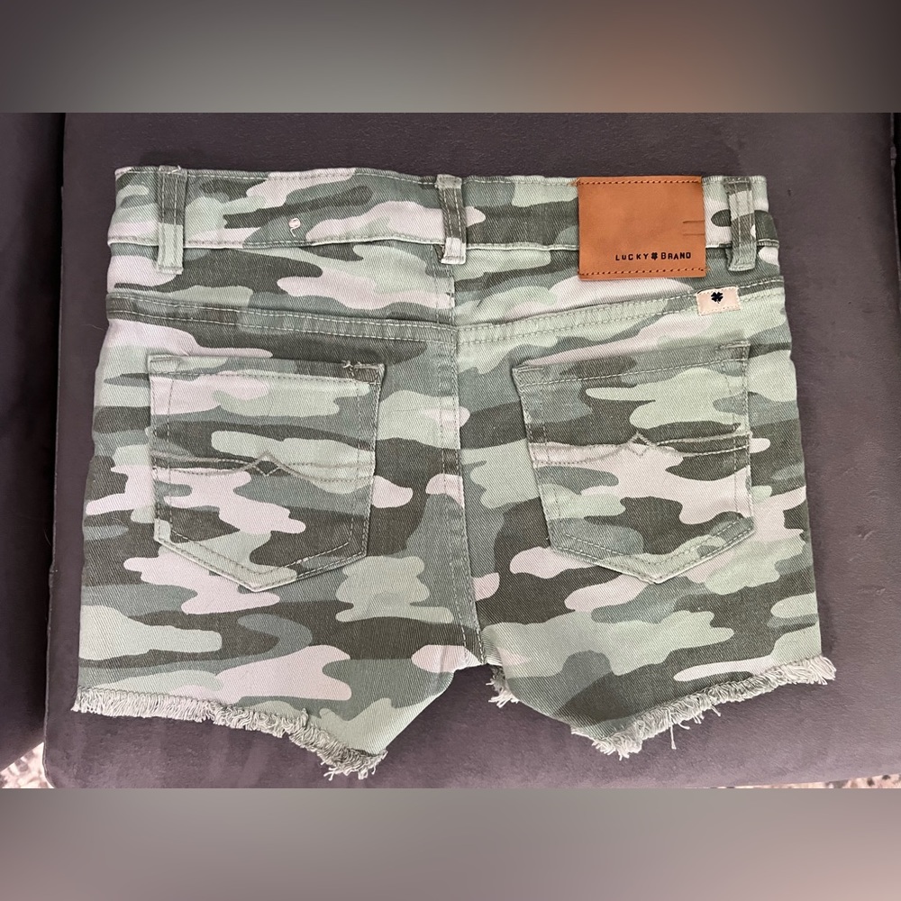 Girls camo jean shorts
